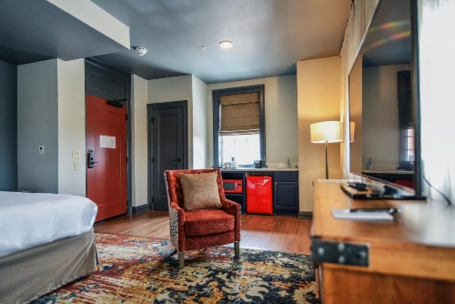 The Stella Hotel & Ballroom image 9